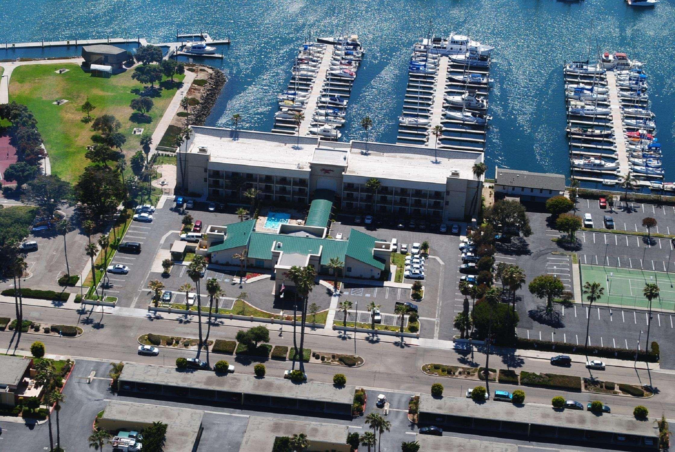 Hampton Inn Channel Islands Harbor Oxnard Exterior photo
